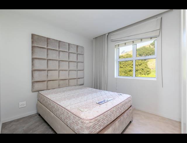 3 BEDROOM APARTMENT TO LET IN DE WATERKANT